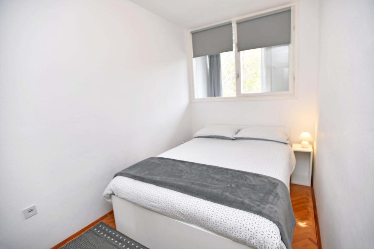 Demass Apartment - Cozy, Free Parking And Wifi ดูบรอฟนิก ภายนอก รูปภาพ